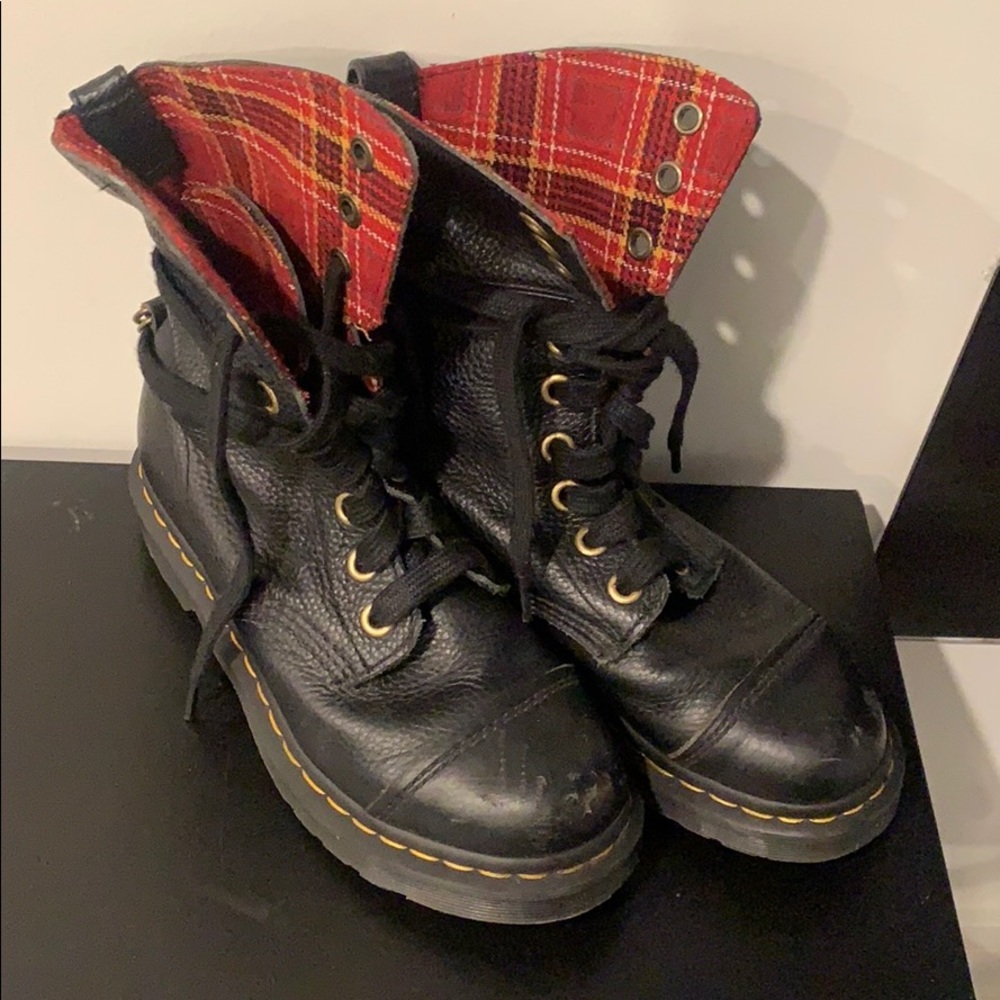 Dr. Martens Aimilita